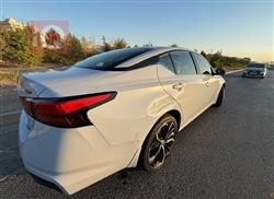 نیسان ئەلتیما